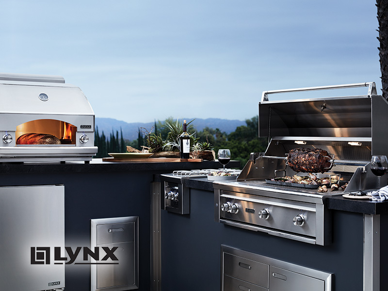 Lynx outdoor cooking